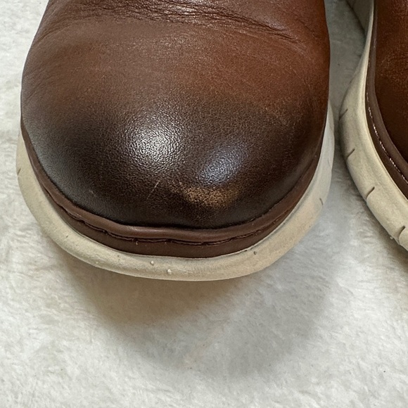 Vionic Women's Kaufman Tan Leather Ankle Booties - Picture 10 of 14
